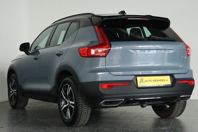 Volvo XC40 1.5 T3 R-Design / LED / Navi / CarPlay / Trekhaak
