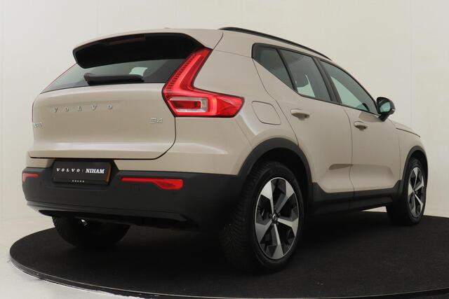Volvo XC40 B4 (M-HYBRID) PLUS DARK -CAMERA|ADAP.CRUISE|VERW.VOORRUIT|TREKHAAK|HARMAN/KARDON|19"