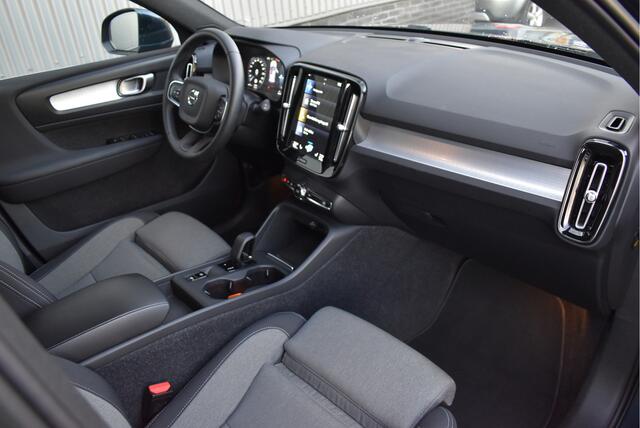 Volvo XC40 1.5 T4 Recharge Inscription Expression Comfortstoelen, Trekhaak, Camera, Carplay, Stoel/stuurverwarming, Elek. achterklep