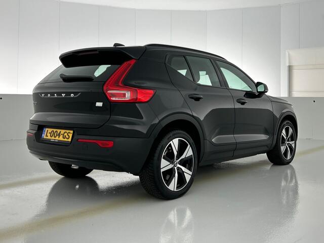 Volvo XC40 Recharge 78KWH. AWD R-Design 100% Elektrisch, 100% Stijlvol / Pdc.+Camera / 1/2 Leder / Stoel-Stuurverwarming / Navigatie / Apk 05-2027