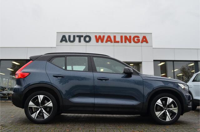 Volvo XC40 Recharge Pro Panoramadak Trekhaak 1500KG Contourzetels Cruise control adaptief met stop&go en stuurhulp Interieur voorverwarming/(koeling) Zwart dak