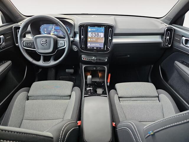 Volvo XC40 2.0 B4 Plus Dark | Trekhaak | Keyless Entry | Stoelverwarming | Adaptive Cruise Control |