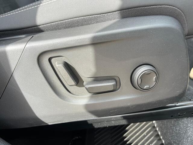 Volvo XC40 T5 Recharge Plus Dark | Harman/Kardon | 360 camera | Stoel & Stuur Verwarming |