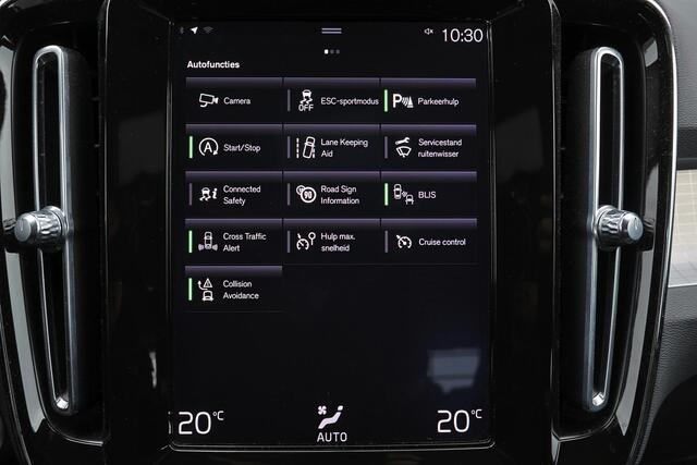 Volvo XC40 T2 Business Pro - IntelliSafe Assist & Surround - Parkeercamera achter - Parkeersensoren voor & achter - Apple Carplay & Android Auto - Elektr. inklapbare trekhaak - 19' LMV