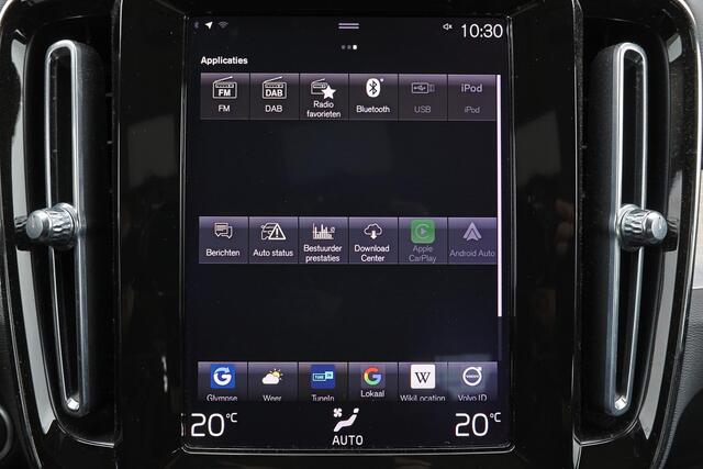 Volvo XC40 T2 Business Pro - IntelliSafe Assist & Surround - Parkeercamera achter - Parkeersensoren voor & achter - Apple Carplay & Android Auto - Elektr. inklapbare trekhaak - 19' LMV