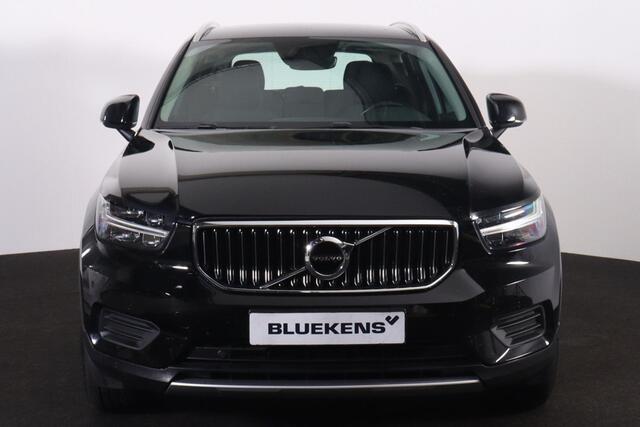 Volvo XC40 T4 Recharge Inscription Expression - IntelliSafe Assist & Surround - Parkeercamera achter - Parkeersensoren voor & achter - Apple Carplay & Android Auto - Standkachel - 18' LMV