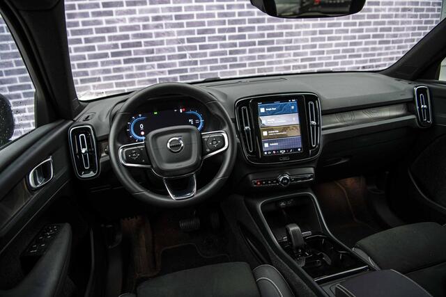 Volvo XC40 Single Motor Extended Range Plus 82 kWh | Adaptieve cruise control | Stoel- en stuurverwarming | Nubuck Interieur | Warmtepomp | 20 inch velgen | Camera |