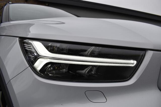 Volvo XC40 RECHARGE P8 AWD R Design, Harman Kardon, Pano, LED