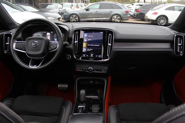 Volvo XC40 2.0 T5 AWD R-Design Intro Edition / Trekhaak / Panoramadak / 360Camera / Standverwarming / Leder / Harman Kardon / Navigatie / Stuurverwarming / ACC / Dodehoek / DAB