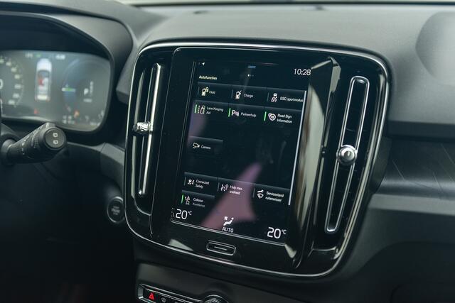 Volvo XC40 T4 Aut. Plug-In Hybrid Core Bright Leder Parkeercamera 211pk