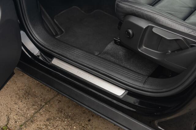 Volvo XC40 T4 Aut. Plug-In Hybrid Core Bright Leder Parkeercamera 211pk