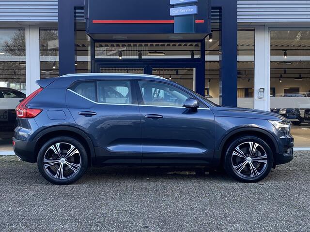 Volvo XC40 1.5 T5 Twin Engine Inscription / Automaat / NL-Auto / Vol-Leder / Dealer-Onderhouden / Pilot-Assist / Open-Panodak / Elektr.-Uitklapbare Trekhaak / Stoel-/Stuurverwarming / Adaptieve Cruise-Control Stop&Go / Climate-Control / Keyless / LED / Dodehoek-Dete