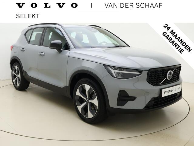 Volvo XC40 B4 211pk Plus Dark / Harman&Kardon / Elektr. Stoelen / 19'' + All Season / Elektr. Trekhaak / Noodreservewiel / Keyless / BLIS / ACC / Verw. Voorruit /