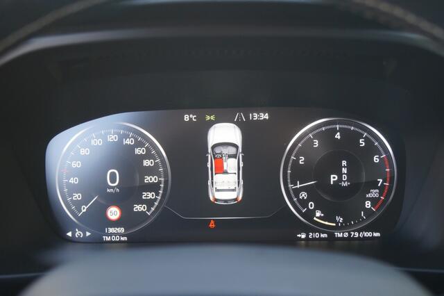 Volvo XC40 1.5 T3 163pk Automaat R-Design -NAVI-ECC-CAM-LED-