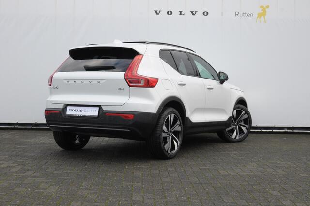 Volvo XC40 211PK Automaat B4 Ultimate Dark / Adaptieve cruise control / BLIS / Pixel LED / 20" velgen / Leder interieur / Stoel en stuurwielverwarming / 360 camera / Elektrische stoelen / Panoramadak