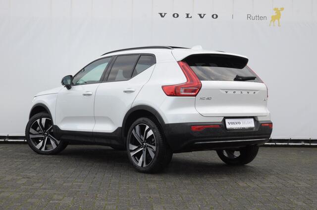 Volvo XC40 211PK Automaat B4 Ultimate Dark / Adaptieve cruise control / BLIS / Pixel LED / 20" velgen / Leder interieur / Stoel en stuurwielverwarming / 360 camera / Elektrische stoelen / Panoramadak