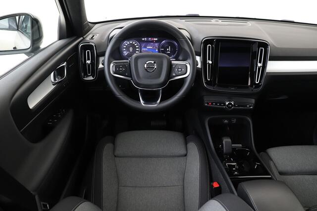 Volvo XC40 T4 RECHARGE PLUS DARK -PANO.DAK|POWER-SEATS|HARMAN/KARDON|PRIVACY.GLAS