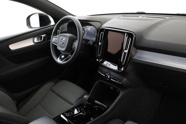 Volvo XC40 T4 RECHARGE PLUS DARK -PANO.DAK|POWER-SEATS|HARMAN/KARDON|PRIVACY.GLAS