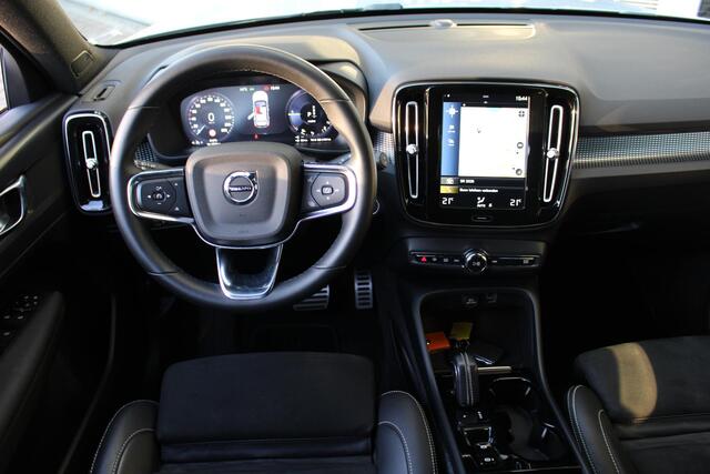 Volvo XC40 1.5 T4 Recharge R-Design Afneembare Trekhaak | Achterruitrij Camera | Automaat | All Season banden