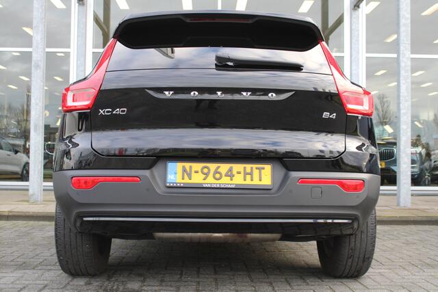 Volvo XC40 B4 Automaat R-Design | Adapt. Cruise | Trekhaak | Verw. Stoel & stuurwiel | Keyless | AppleCarplay