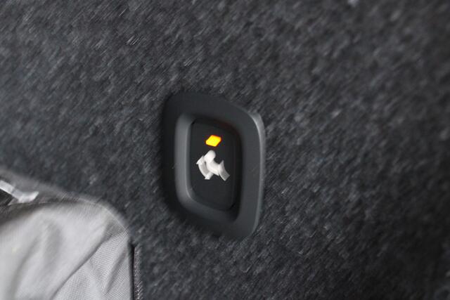 Volvo XC40 B4 Automaat R-Design | Adapt. Cruise | Trekhaak | Verw. Stoel & stuurwiel | Keyless | AppleCarplay