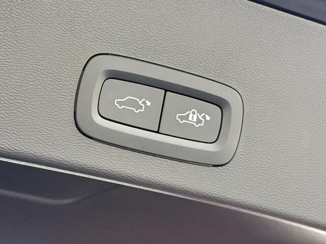 Volvo XC40 1.5 T5 Recharge Ultimate Bright Trekhaak/Camera/HarmanKardon etc.