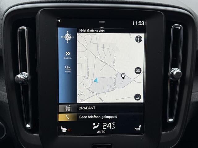 Volvo XC40 1.5 T4 Recharge R-Design exterieur Navi .stoelverwarming Stuur verwarming. enz net onderhouds beurt gehad bij volvo dealer .hybrid plug in .winterpakket.