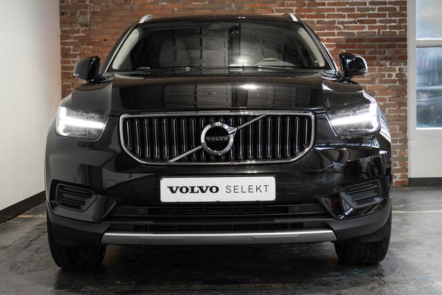 Volvo XC40 T2 Inscription | Blond Lederen Bekleding | Adaptive Cruise Control | Parkeersensoren voor + achter | Parkeercamera | 19'' Lichtmetalen Velgen | Volvo on Call | Dealeronderhouden | Stuurwielverwarming