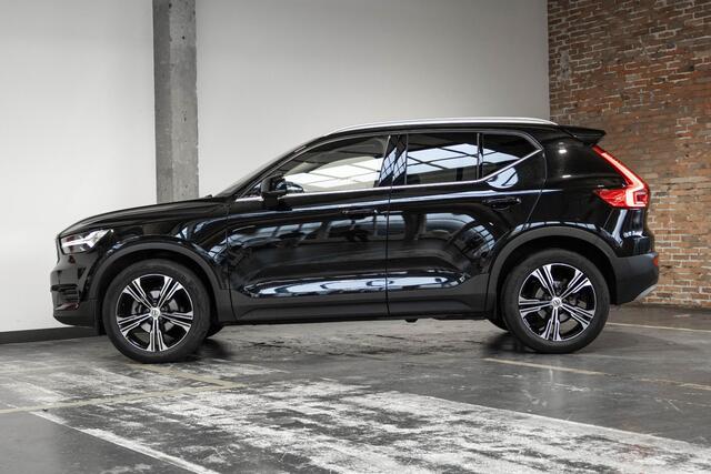 Volvo XC40 T2 Inscription | Blond Lederen Bekleding | Adaptive Cruise Control | Parkeersensoren voor + achter | Parkeercamera | 19'' Lichtmetalen Velgen | Volvo on Call | Dealeronderhouden | Stuurwielverwarming