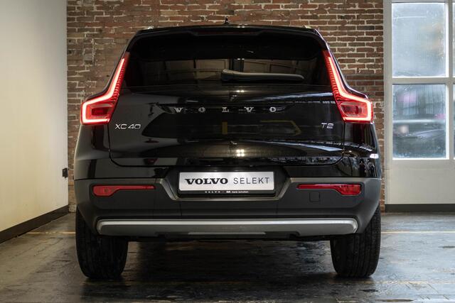 Volvo XC40 T2 Inscription | Blond Lederen Bekleding | Adaptive Cruise Control | Parkeersensoren voor + achter | Parkeercamera | 19'' Lichtmetalen Velgen | Volvo on Call | Dealeronderhouden | Stuurwielverwarming