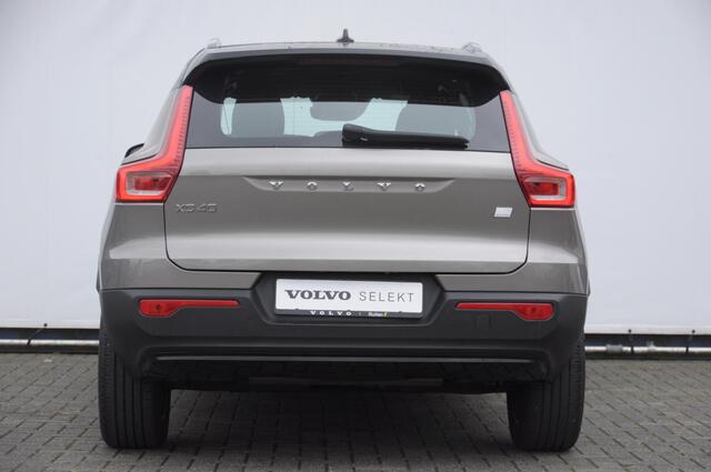 Volvo XC40 T4 211PK Automaat Recharge R-Design / Keyless entry / Elektrische achterklep / Leder met alcantara interieur / Parkeersensoren met camera / Stoel - en stuurwielverwarming / Apple carplay