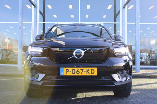 Volvo XC40 Recharge Core | Keyless | Verw. Stoel & stuurwiel | Getint glas | Camera