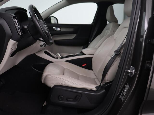 Volvo XC40 2.0 T4 Inscription | Panoramadak | Leder | Adaptive cruise | Trekhaak | Stoelverwarming | 360 Camera | Keyless | Navigatie | Full LED