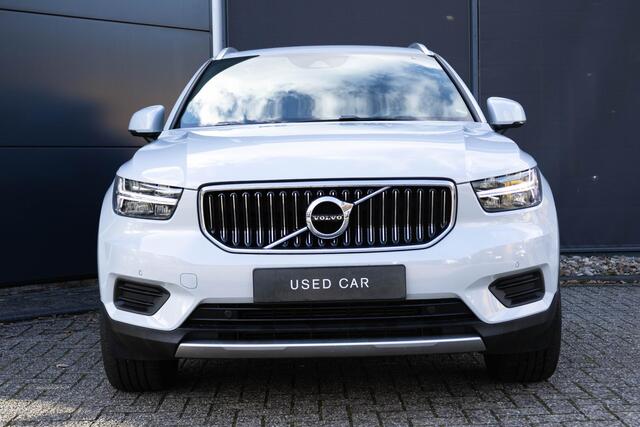 Volvo XC40 2.0 T4 Inscription | Panoramisch Schuif-Kantel dak | Rear Parking Camera | Adaptive Cruise Controle | Extra donker glas achter !