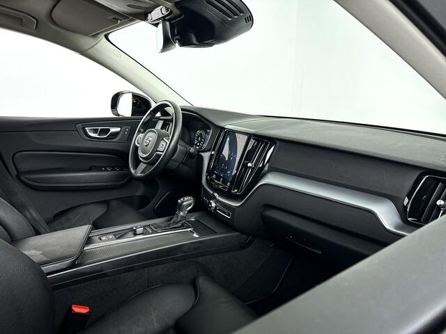 Volvo XC60 T5 Aut. Momentum | IntelliSafe Surround | IntelliSafe Assist | Parkeercamera | Trekhaak