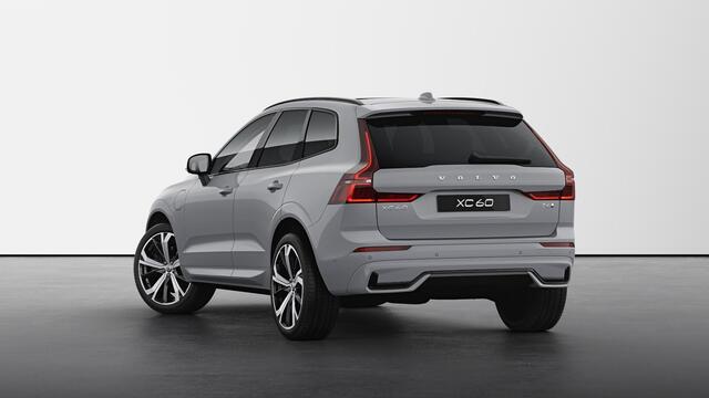 Volvo XC60 2.0 T6 Plug-in hybrid AWD Ultimate Dark Luchtvering | 21 inch wielen | Massage | 360 Camera