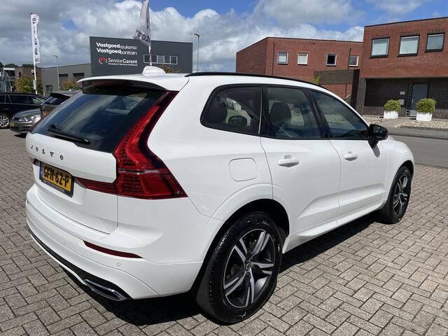 Volvo XC60 2.0 T8 390 pk Recharge AWD R-Design Navigatie Panoramadak Luchtvering Camera Head Up Display Leder Dashboard Carplay Elek. Stoel 19 Inch Velgen Stoelverwarming Standkachel On Call 1e Eigenaar Plug In Hybride BTW Auto