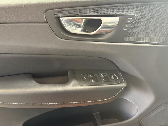 Volvo XC60 2.0 D4 AWD R-Design