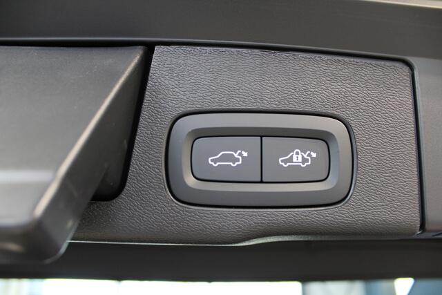 Volvo XC60 T6 Plug-in hybrid AWD Plus Dark