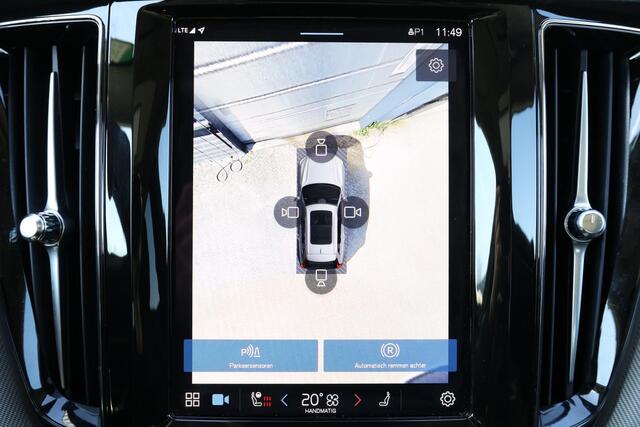 Volvo XC60 T8 Recharge AWD Ultimate Dark - LONG RANGE - Panorama/schuifdak - IntelliSafe Assist & Surround - 360º Camera - Verwarmde voorstoelen, stuur & achterbank - Parkeersensoren voor & achter - Elektr. bedienb. voorstoelen met geheugen - Head up display - Draad