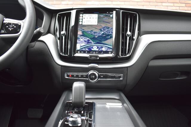 Volvo XC60 T6 350PK Plug-in hybrid AWD Plus Dark | Trekhaak | 360 Camera | Lighting |