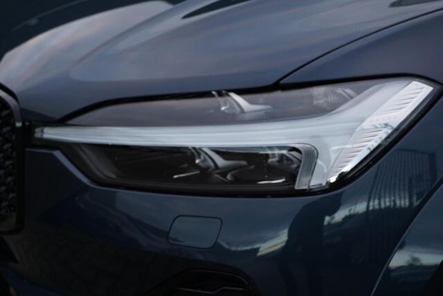 Volvo XC60 2.0 T8 Plug-in hybrid AWD Ultra Dark | Luchtvering | Bowers & Wilkins | Massage | Stoel koeling | Stoel + Stuur verwarming | Panorama Schuifdak |