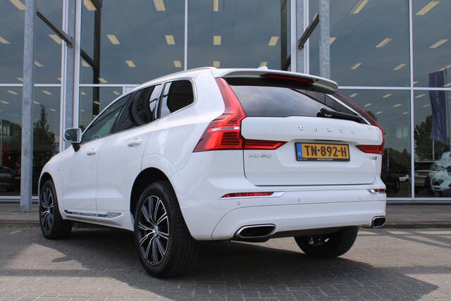 Volvo XC60 2.0 T8 Twin Engine AWD Inscription | Schuif/kanteldak | AppleCarplay | Privacy glass | 19" LMV