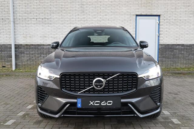 Volvo XC60 2.0 T6 Plug-in hybrid AWD Plus Dark | Schuif / kanteldak | 360 camera | Harman Kardon | Elektrisch verstelbare stoelen met geheugen |