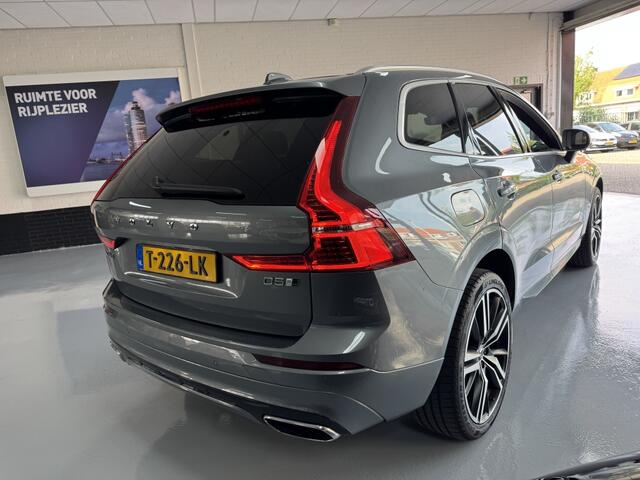 Volvo XC60 2.0 D5 AWD R-Design Pano Lane Hud