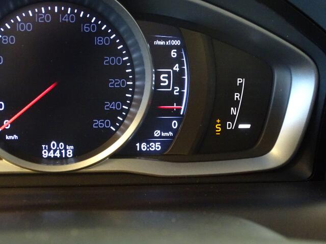 Volvo XC60 2.0 T5 FWD Ocean Race | Trekhaak | Panoramadak