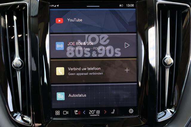 Volvo XC60 T6 Recharge AWD Core Bright - LONG RANGE - Panorama/schuifdak - IntelliSafe Assist & Surround - Adaptieve LED koplampen - Parkeercamera achter - Verwarmde voorstoelen, stuur & achterbank - Parkeersensoren voor & achter - Draadloze tel. lader - Elektr. in