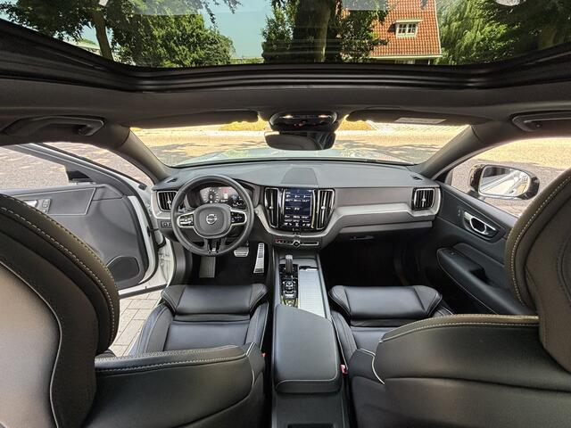 Volvo XC60 T8 AWD R-Design DAB Pano Keyless Pilot Assist