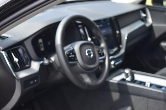 Volvo XC60 2.0 T8 Plug-in hybrid AWD Plus Bright Leer | Pano Dak | Key Less | Park Assist Camera \ Elec Stoeln