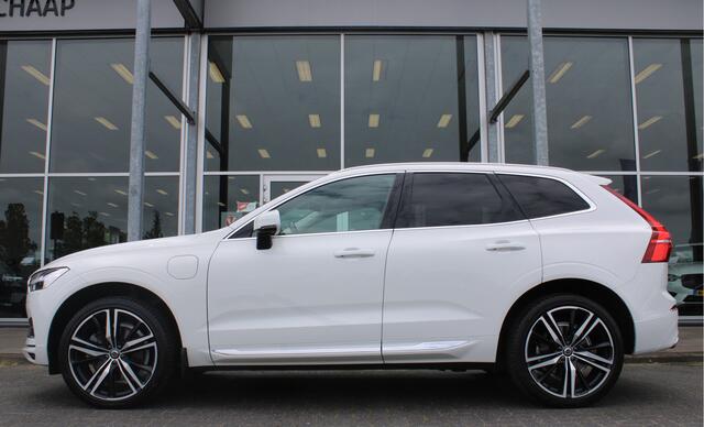 Volvo XC60 T8 Automaat Twin Engine AWD Inscription | Head-Up | Pano-dak | Trekhaak | Verw. stoel & stuurwiel | 21" LMV